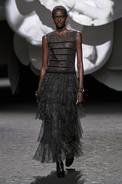 Look 52